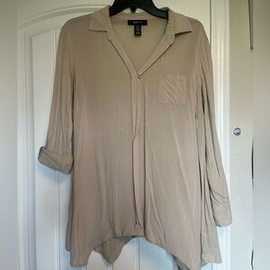 Tunic with longer sides, great for work or date night